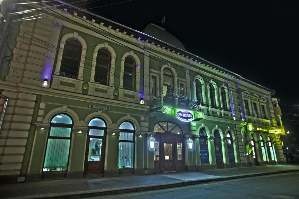 Casa Preturii Hotel Tîrgu Lăpuş Bagian luar foto