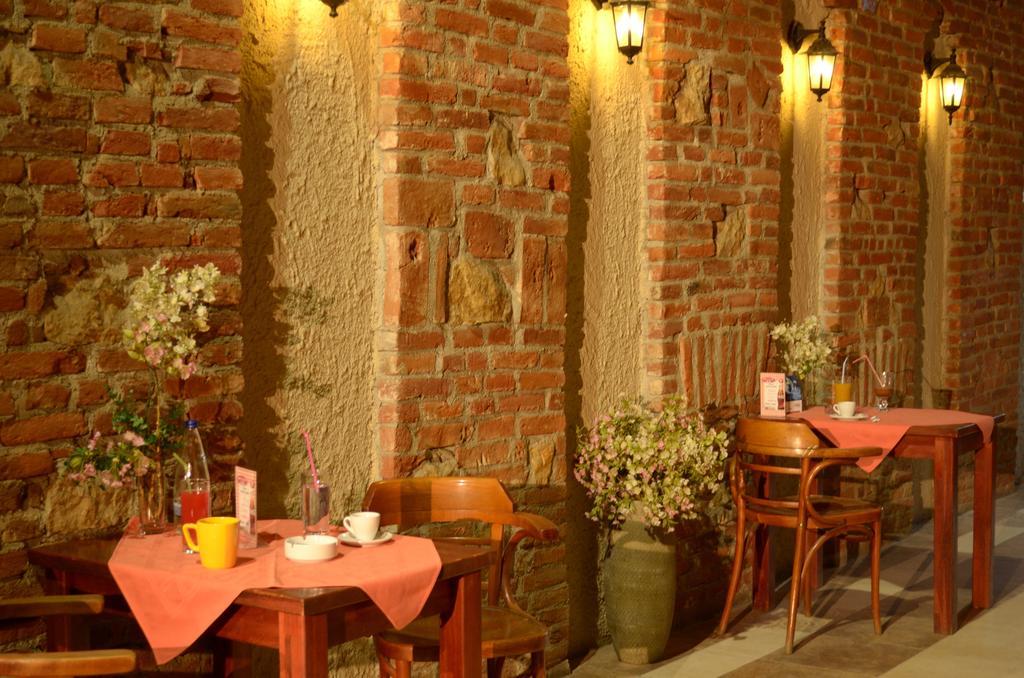Casa Preturii Hotel Tîrgu Lăpuş Bagian luar foto