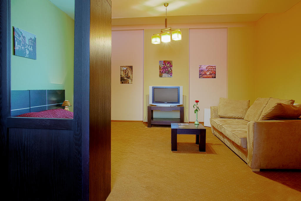 Casa Preturii Hotel Tîrgu Lăpuş Ruang foto